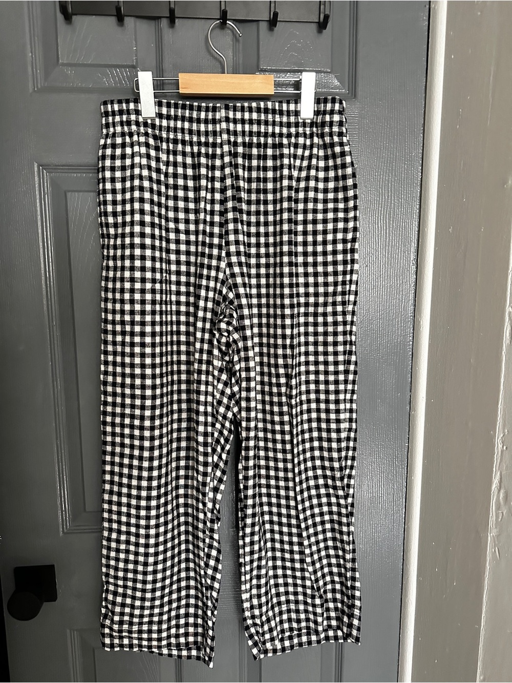 Old Navy Black & White Gingham Cropped Pants